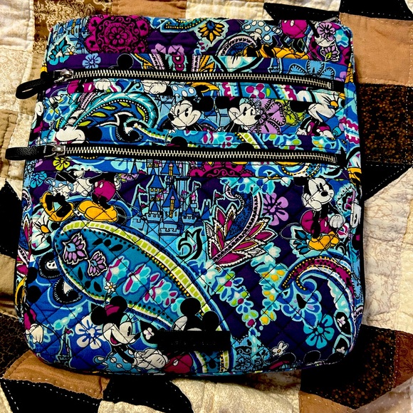 COPY - Vera Bradley- Disney themed Mickey Mouse crossbody - Picture 1 of 9